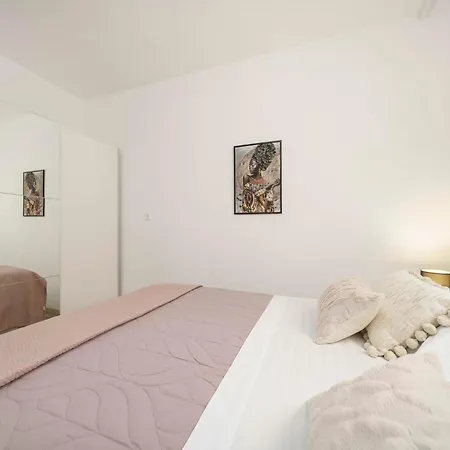 Carpe Diem Apartment