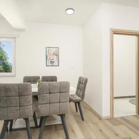 Apartment Carpe Diem Raslina