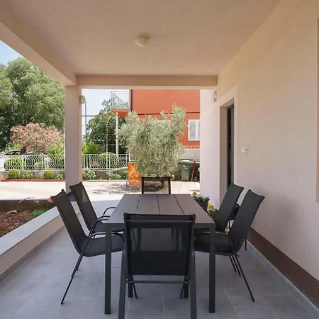 Apartment Carpe Diem Raslina